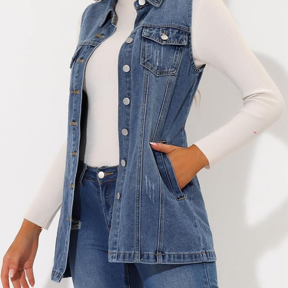 Denim Sleeveless Button-Down Waistcoat – Casual Long Jean Vest, Size Medium